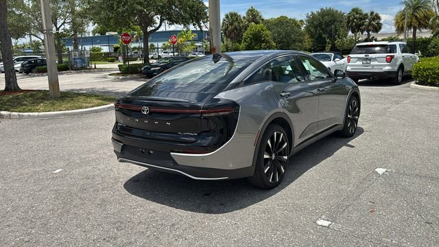 Used 2023 Toyota Crown Platinum image 24