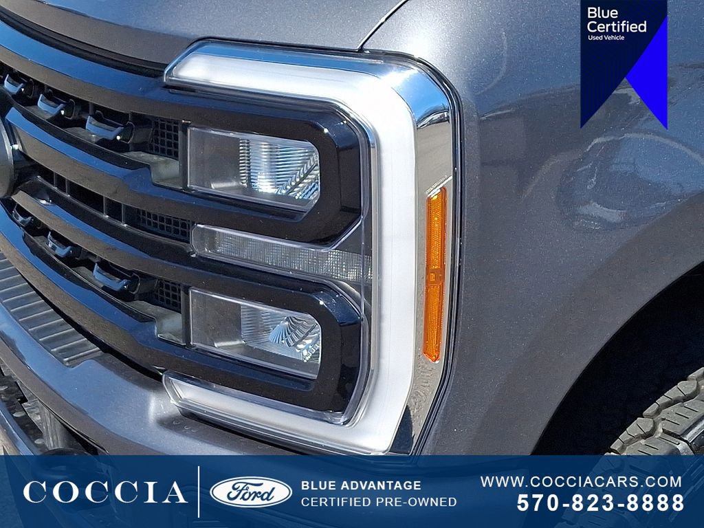 Certified 2023 Ford F250 Lariat w/ Black Appearance Package image 9