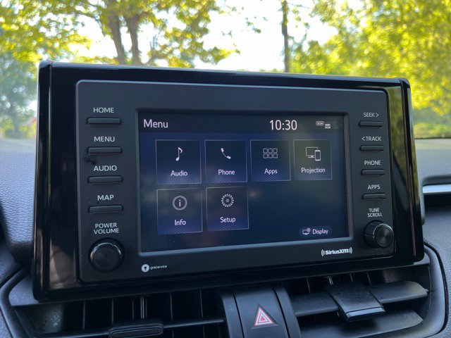 Used 2022 Toyota RAV4 LE FWD image 39