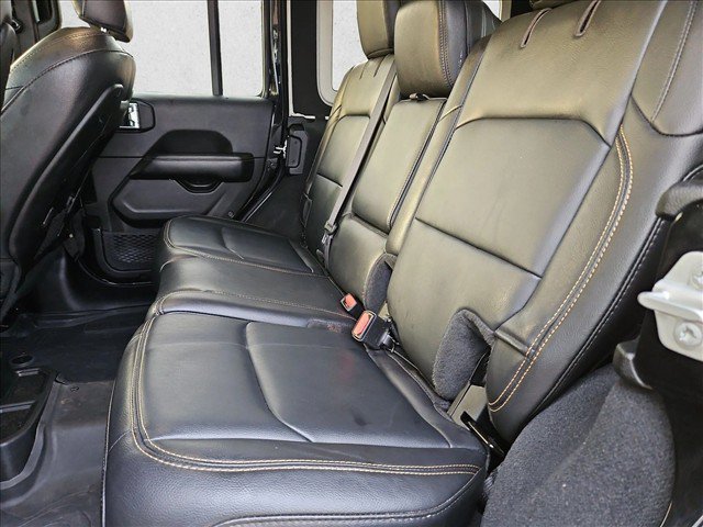 Used 2024 Jeep Wrangler Unlimited Sahara w/ Safety Group AWD/4WD image 18
