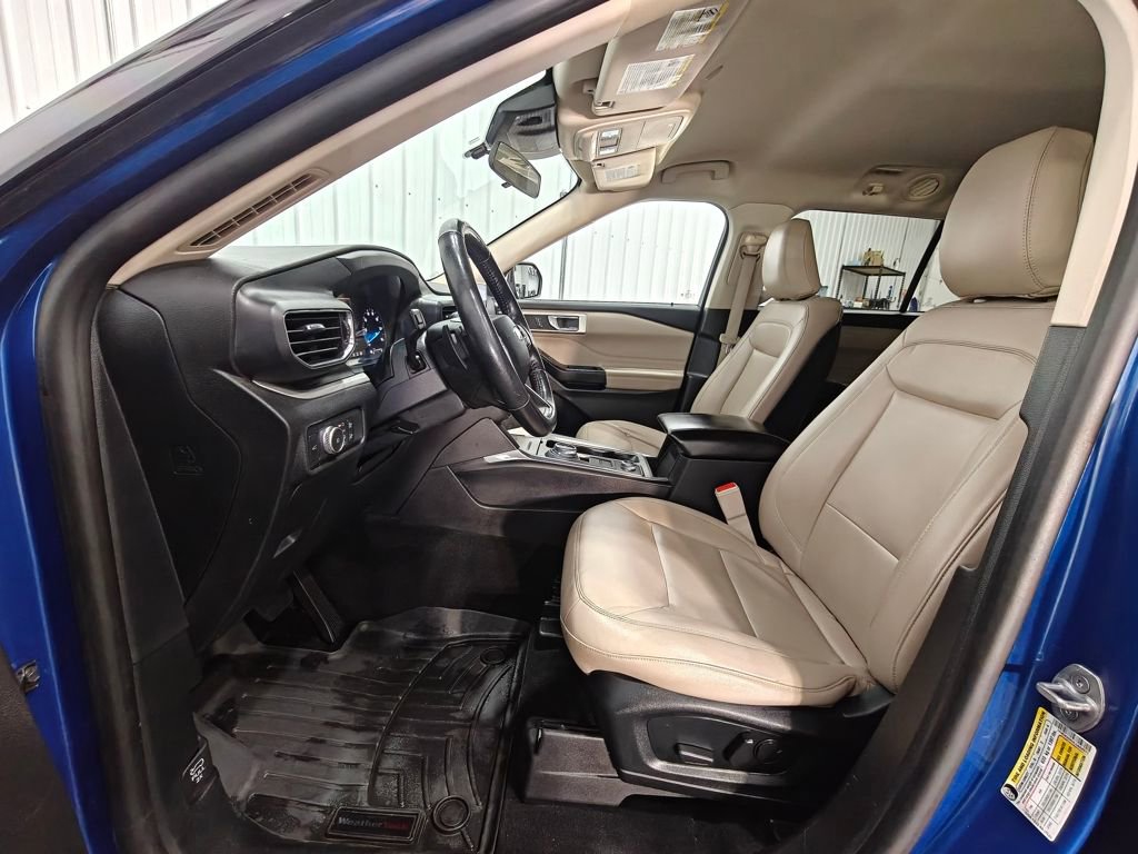 Used 2020 Ford Explorer XLT w/ Equipment Group 202A image 28