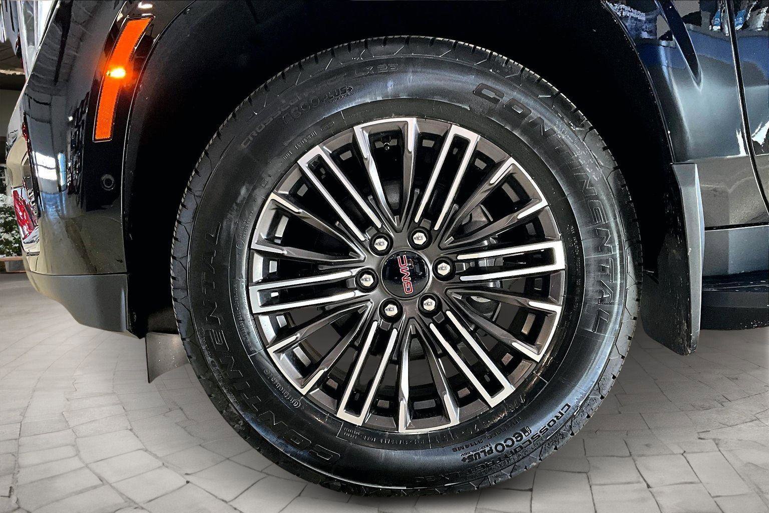 New 2026 GMC Yukon XL Elevation image 12