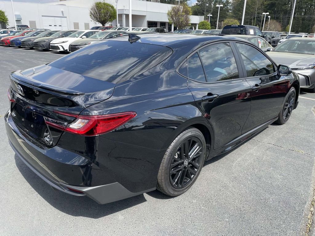 Used 2026 Toyota Camry SE w/ Convenience Package image 10