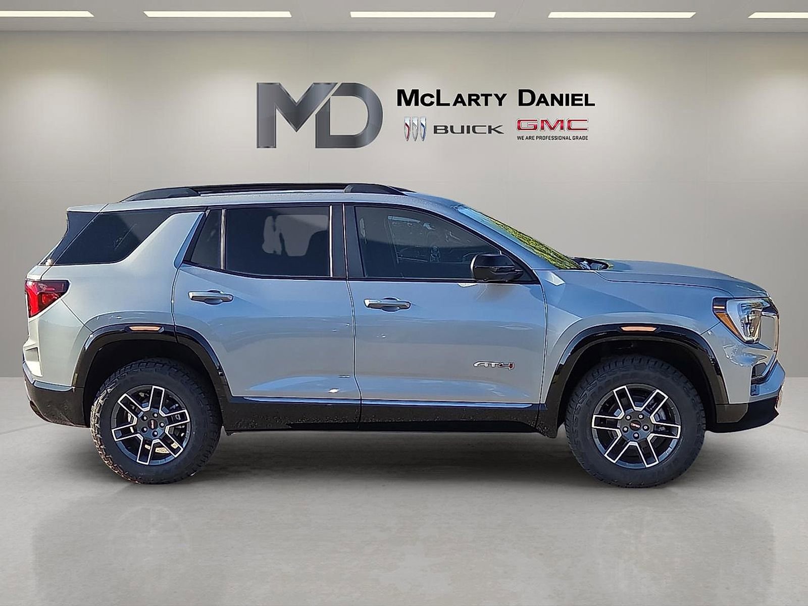 Used 2026 GMC Terrain AT4 w/ Technology Package II image 6