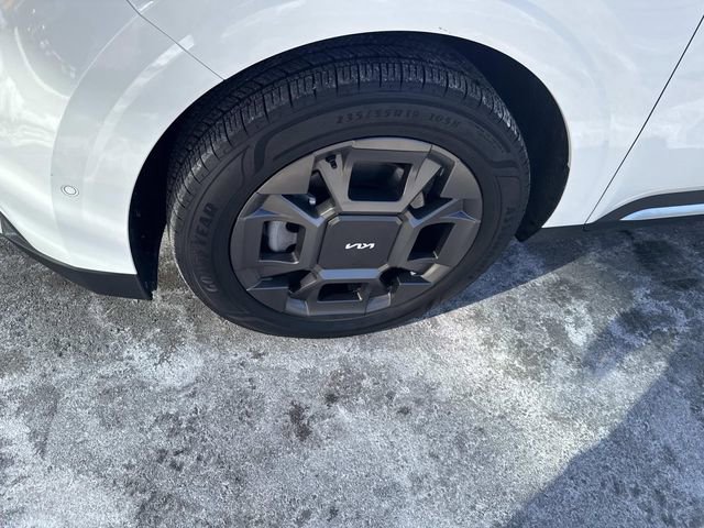 Used 2025 Kia Carnival SX image 15