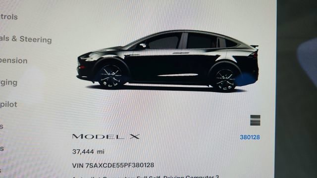 Used 2023 Tesla Model X image 39