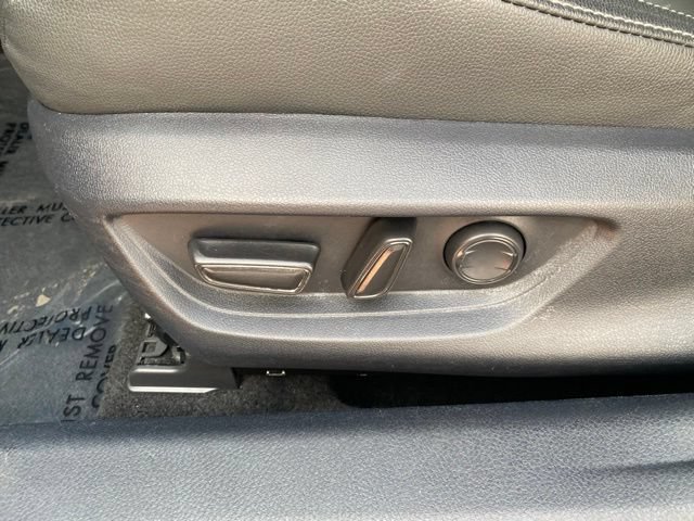 Used 2025 Toyota Camry SE FWD image 17