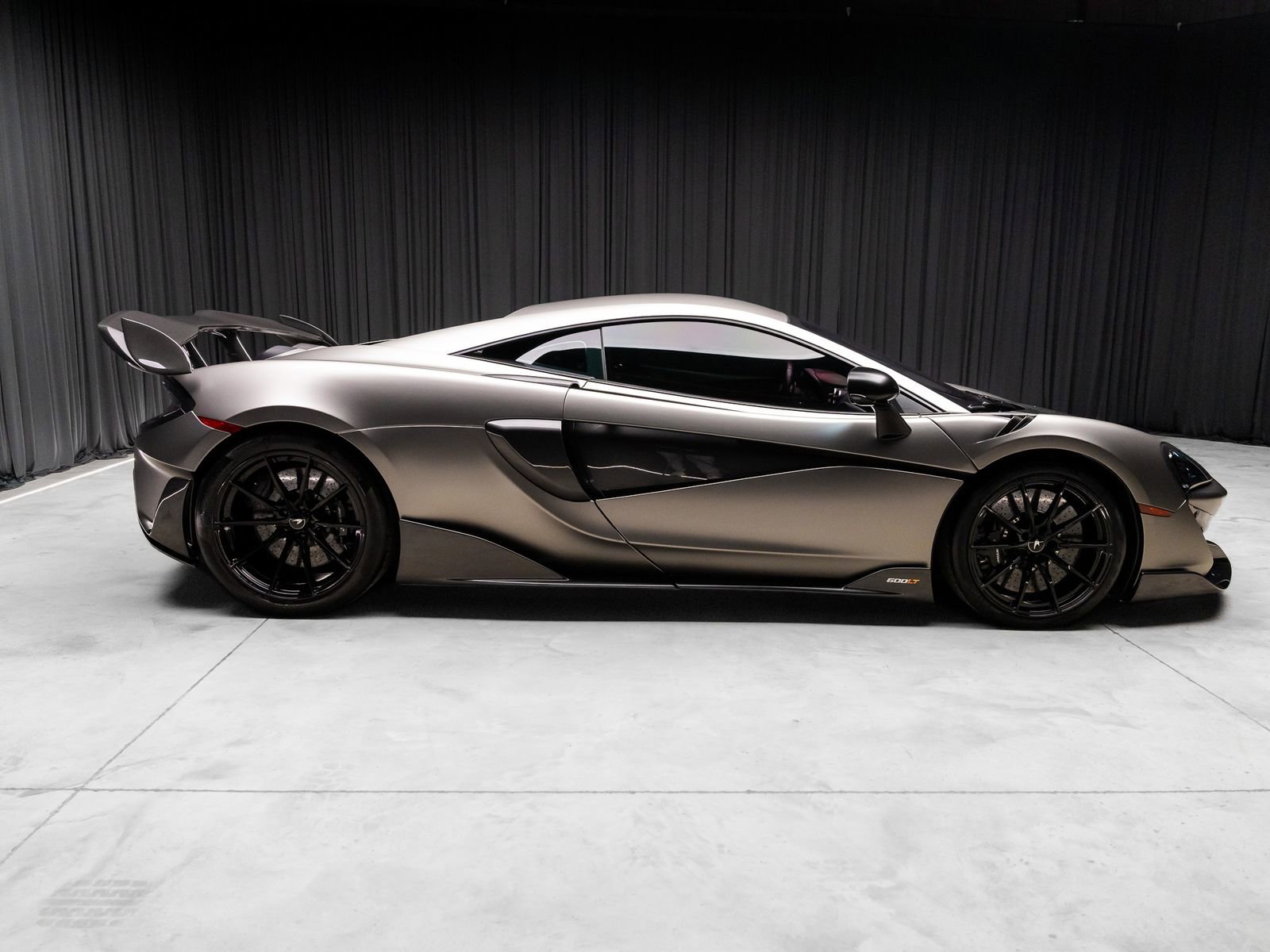 Used 2019 McLaren 600LT RWD image 17