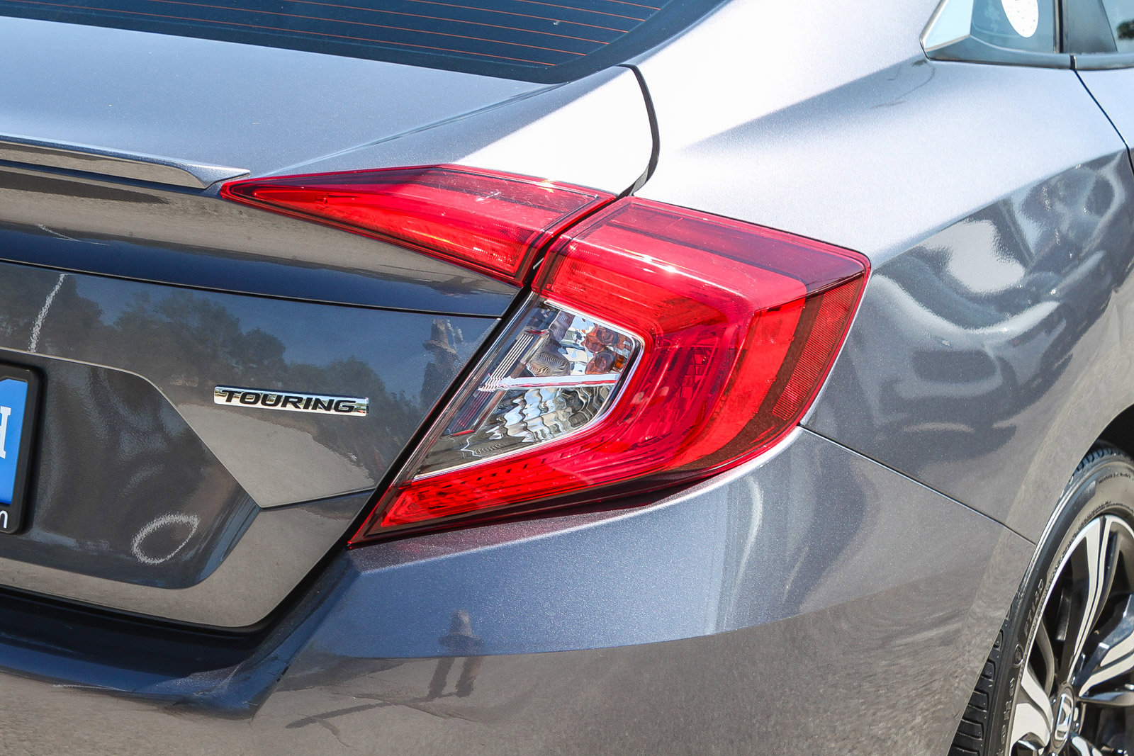 Used 2017 Honda Civic Touring image 10