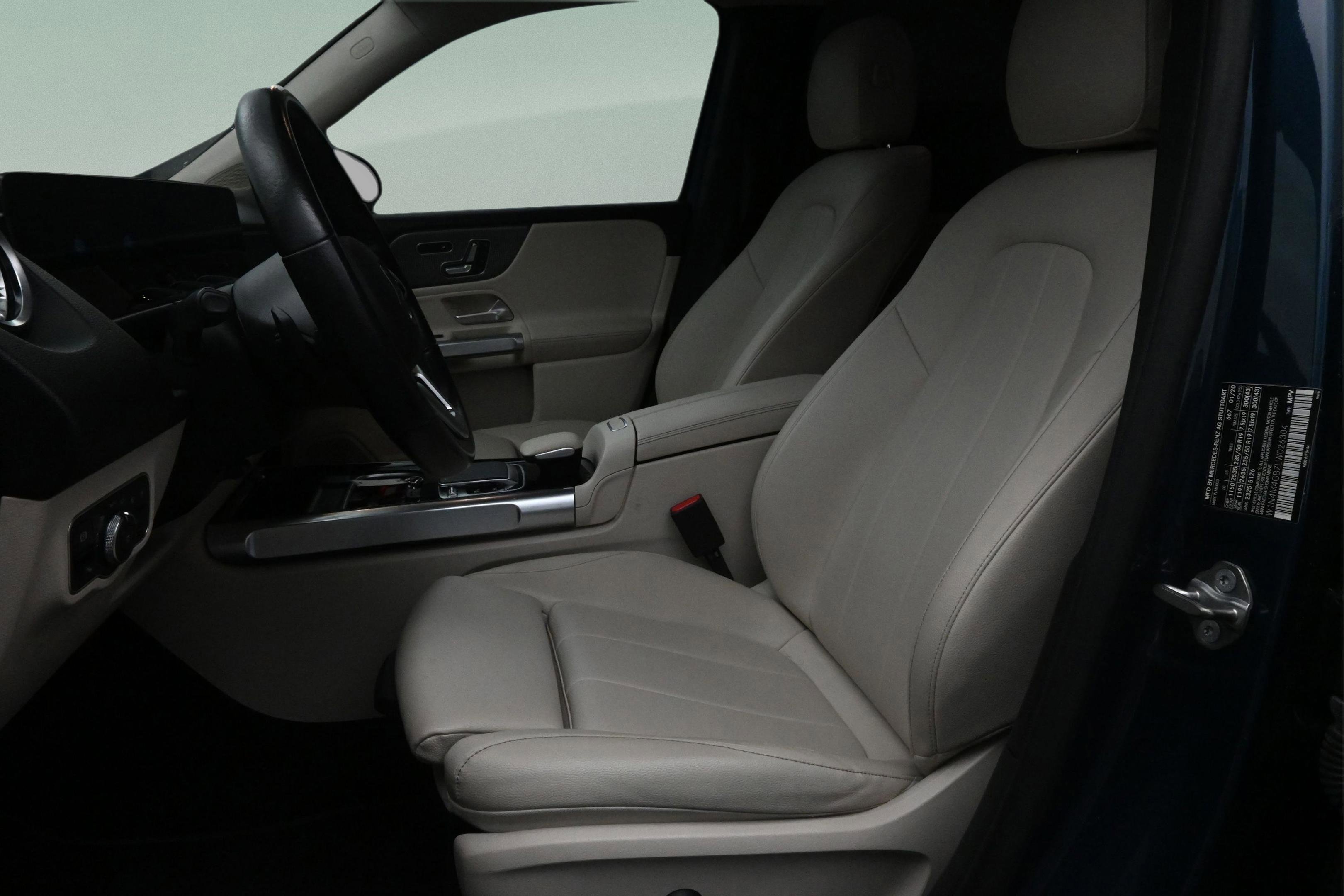 Used 2020 Mercedes-Benz GLB 250 image 16