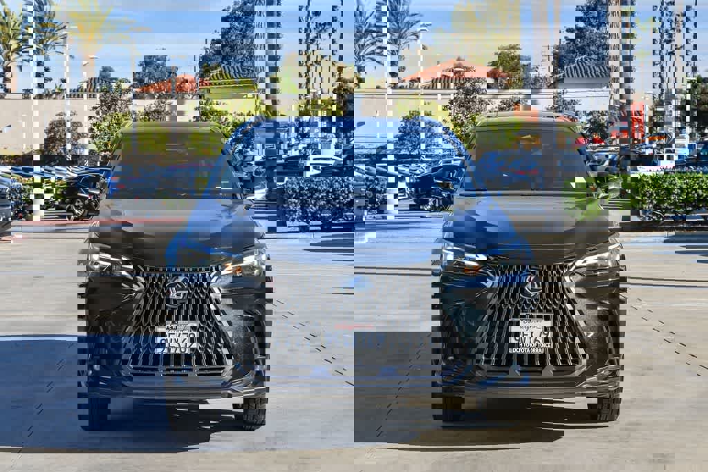 Used 2023 Lexus NX 350h AWD w/ Towing Package (2000 Lbs) image 2