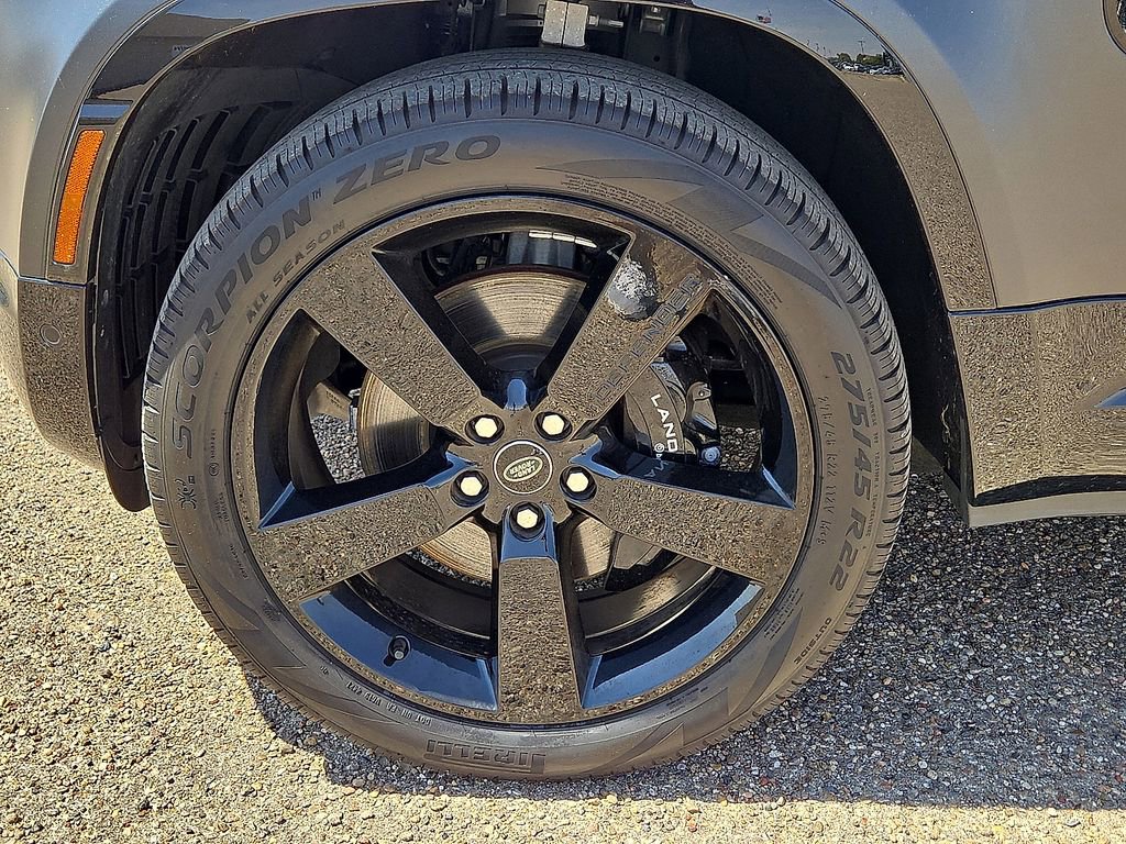 Used 2023 Land Rover Defender 110 V8 AWD/4WD image 11