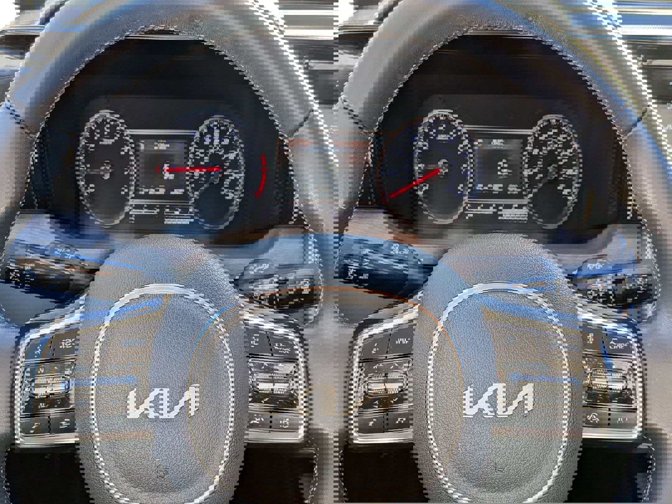 Used 2022 Kia Sorento S image 20