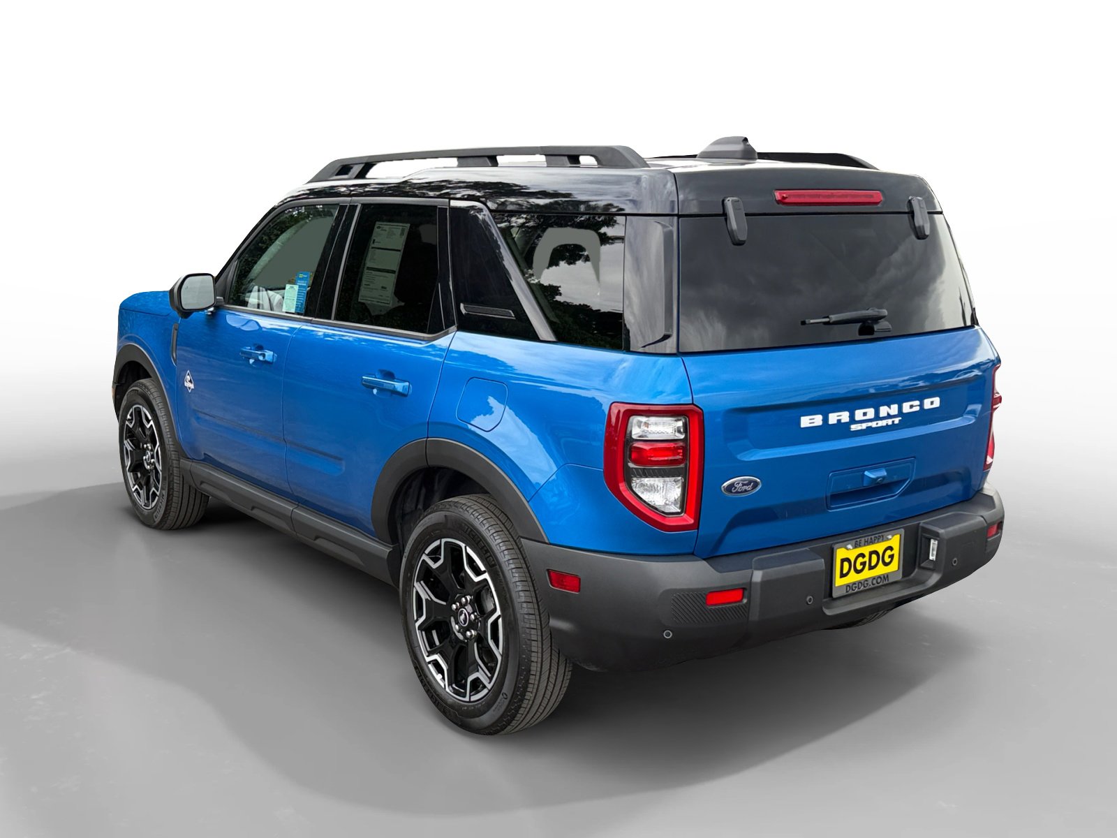 Certified 2025 Ford Bronco Sport Outer Banks w/ Outer Banks Tech Package+ AWD/4WD image 3