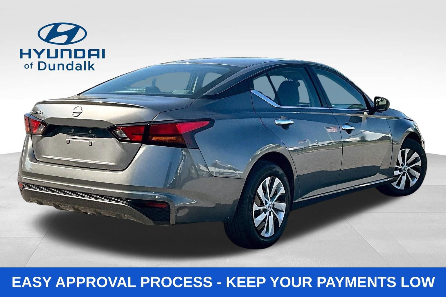 Used 2024 Nissan Altima 2.5 S FWD image 8