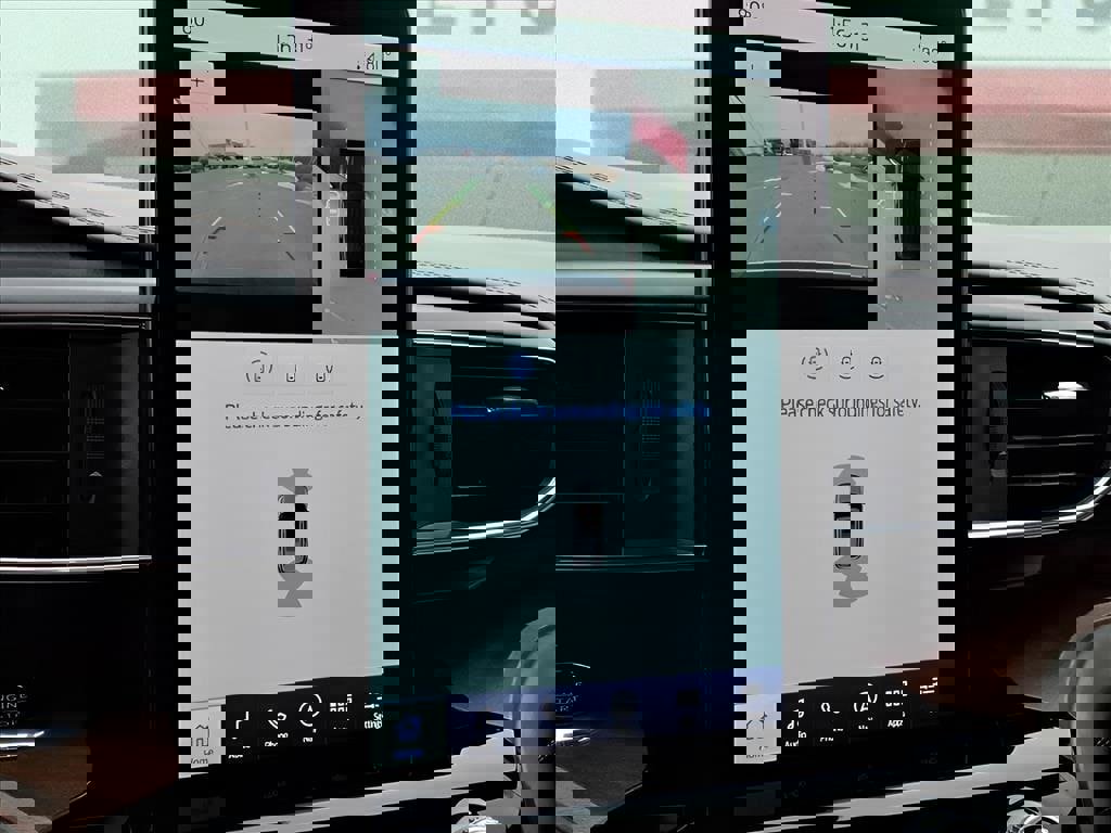 Used 2022 Ford Explorer King Ranch w/ Class IV Trailer Tow Package image 21