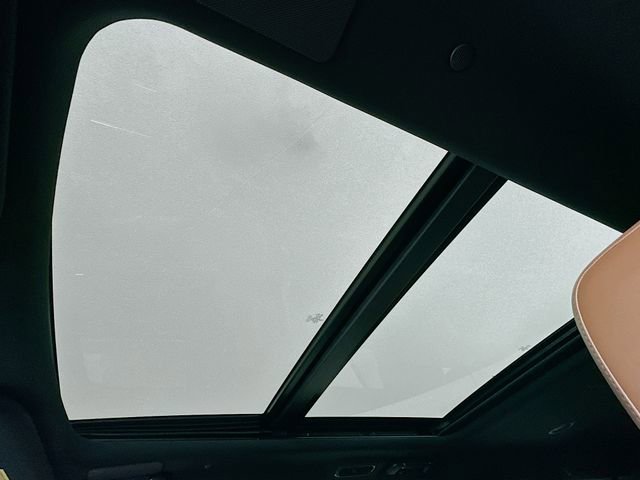 Used 2023 Lincoln Navigator L Reserve image 23