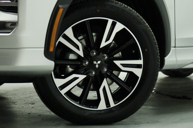 New 2026 Mitsubishi Eclipse Cross SEL AWD/4WD image 3