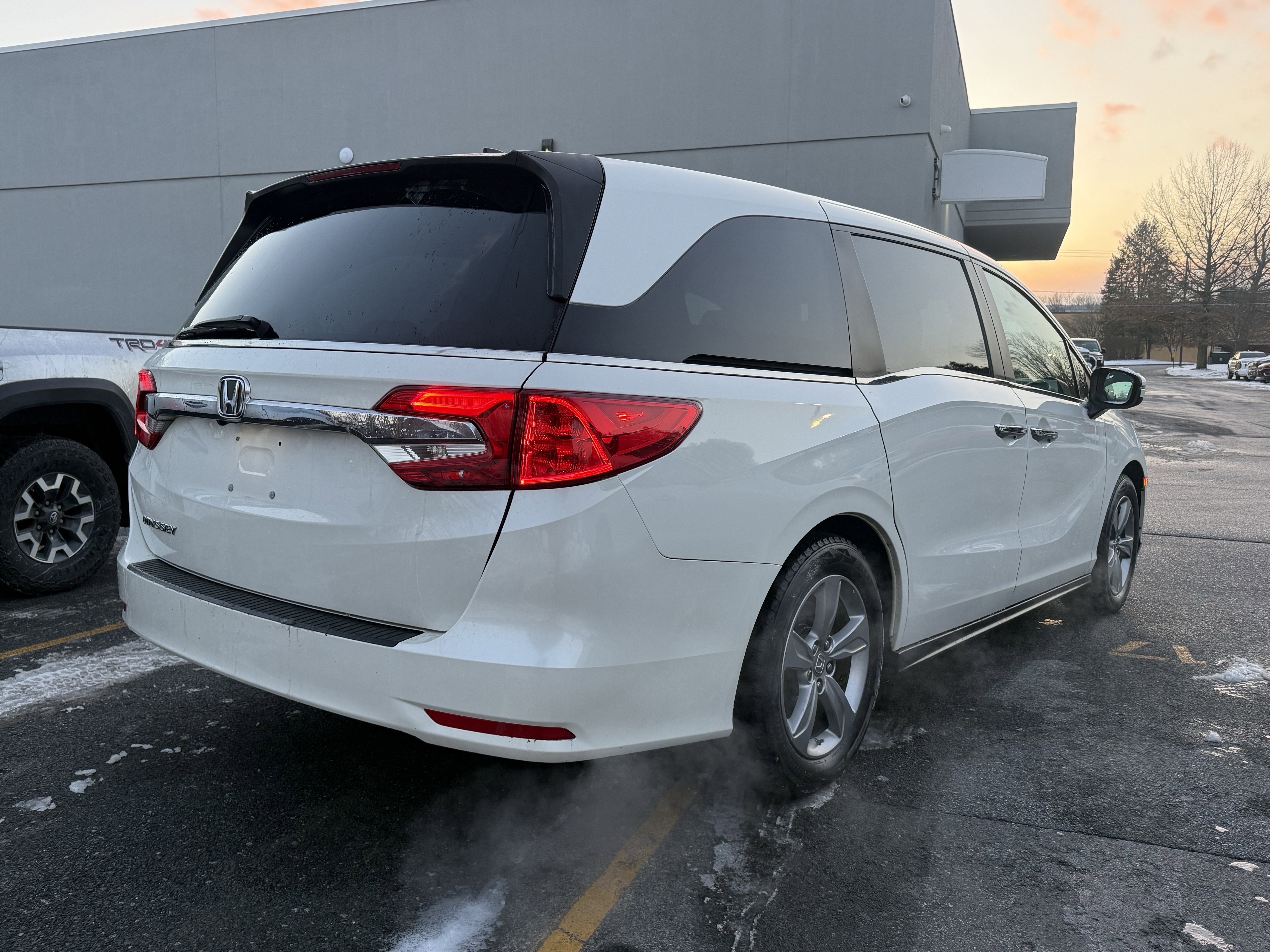Used 2018 Honda Odyssey EX-L image 12