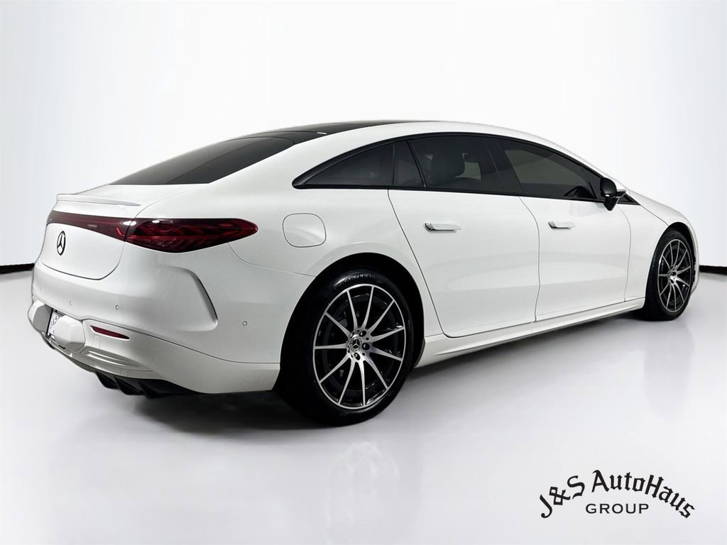 Used 2022 Mercedes-Benz EQS 580 4MATIC Sedan image 7