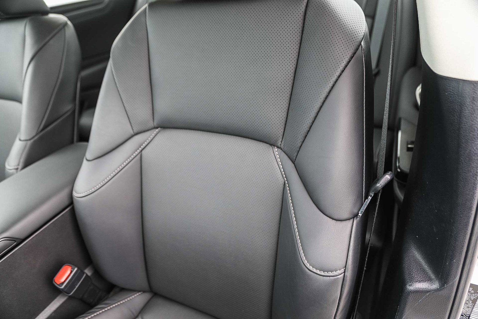 Certified 2025 Lexus ES 300h w/ Premium Package image 24