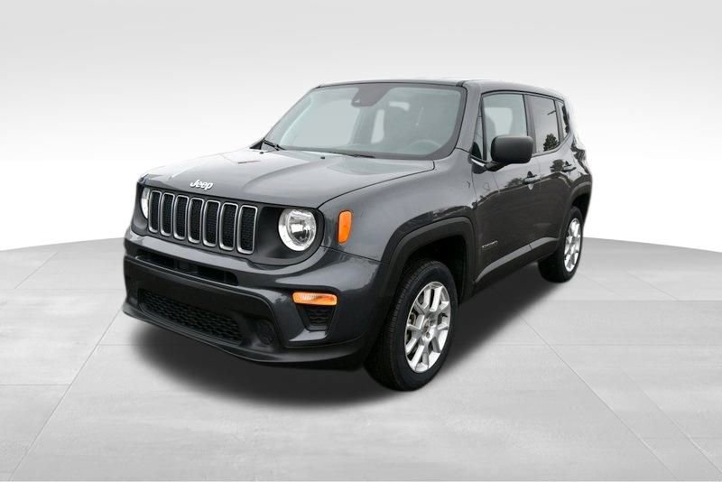 Used 2023 Jeep Renegade Latitude AWD/4WD image 2