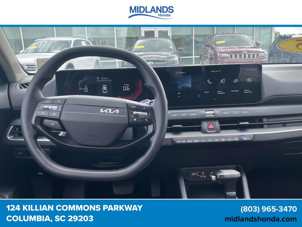 Used 2025 Kia K4 FWD image 11