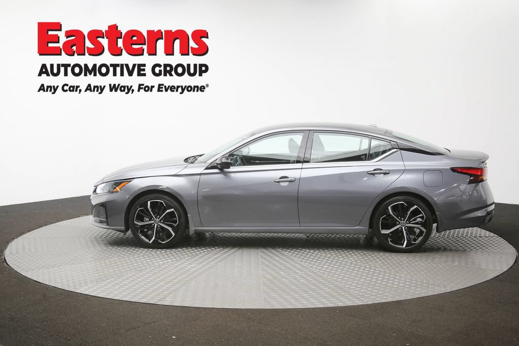 Used 2023 Nissan Altima 2.5 SR FWD image 59
