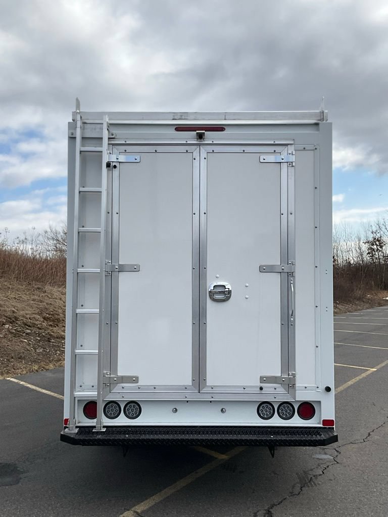 New 2026 Ford E-350 and Econoline 350 Super Duty w/ Power Equipment Group RWD image 25