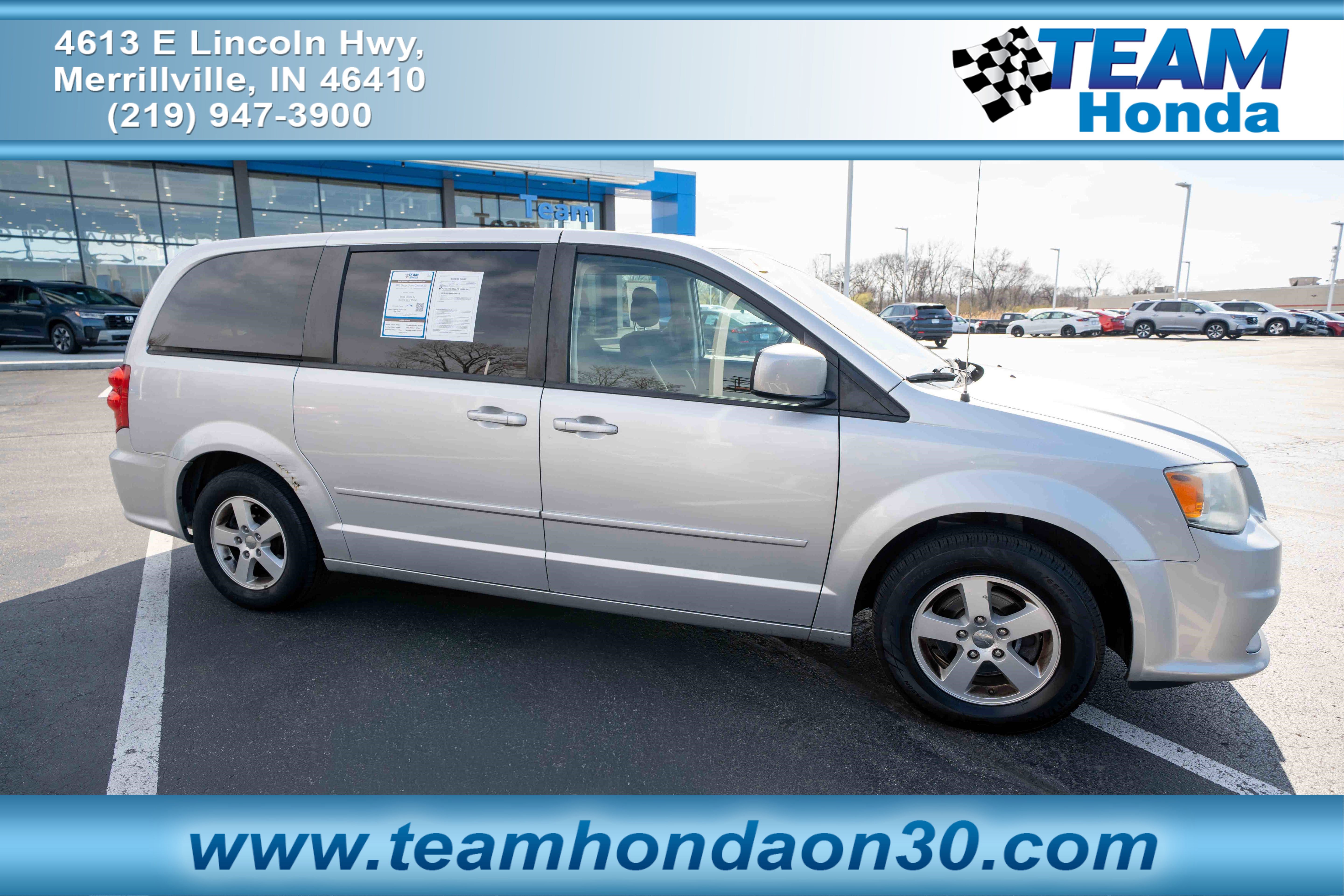 Used 2012 Dodge Grand Caravan SE image 1