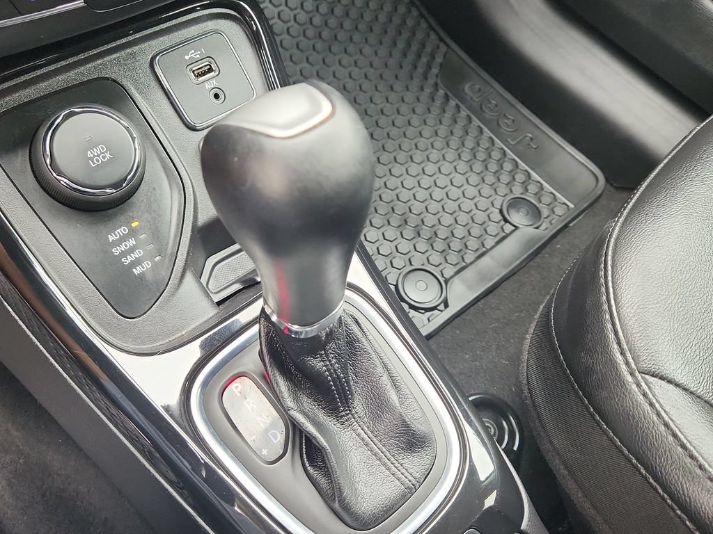 Used 2019 Jeep Compass Latitude AWD/4WD image 18