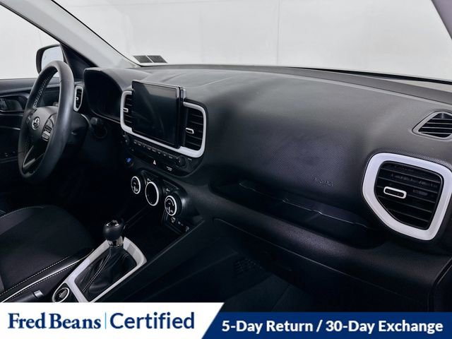 Certified 2025 Hyundai Venue Limited image 30