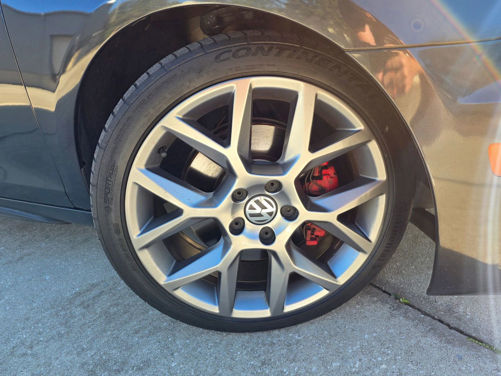 Used 2014 Volkswagen GTI Wolfsburg Edition image 16