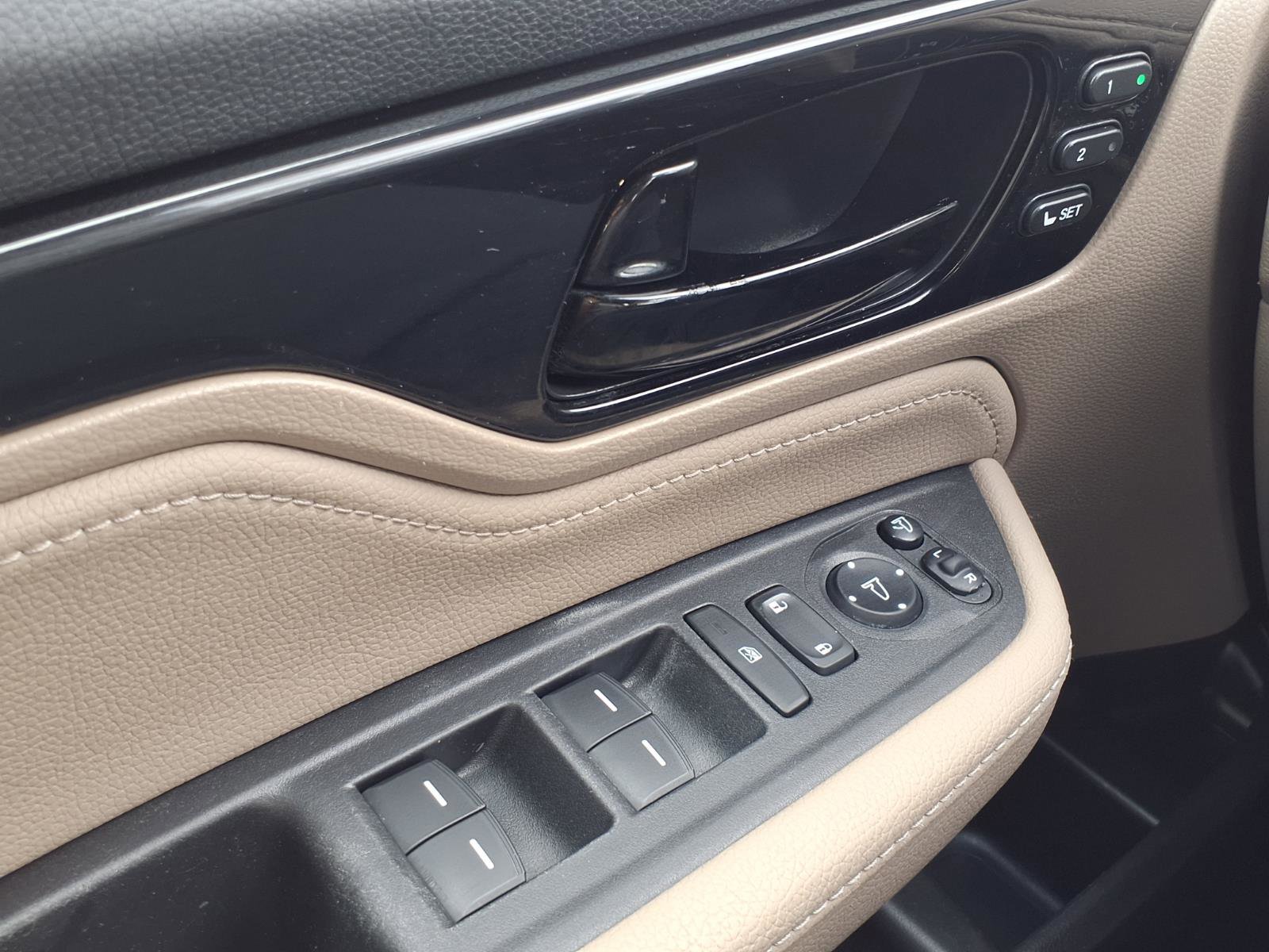 Certified 2018 Honda Odyssey Elite image 11