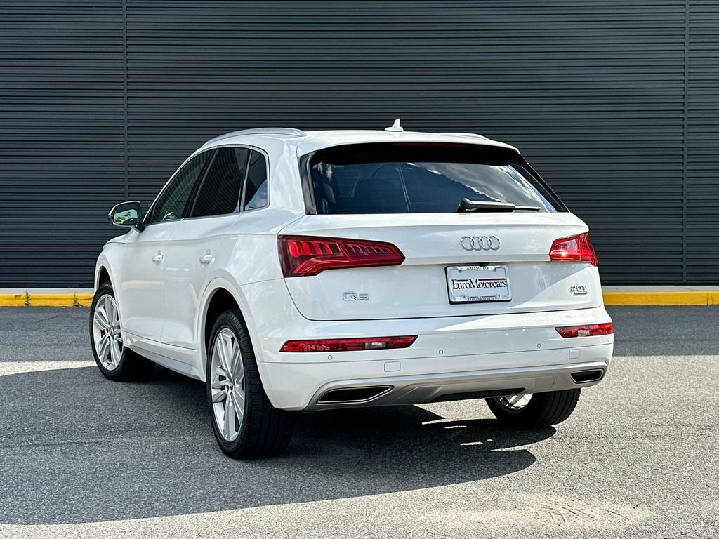 Used 2018 Audi Q5 2.0T Premium Plus w/ Premium Plus Package AWD/4WD image 3
