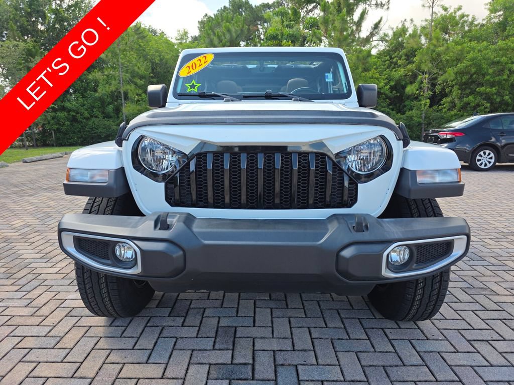 Used 2022 Jeep Wrangler Unlimited Sahara AWD/4WD image 2
