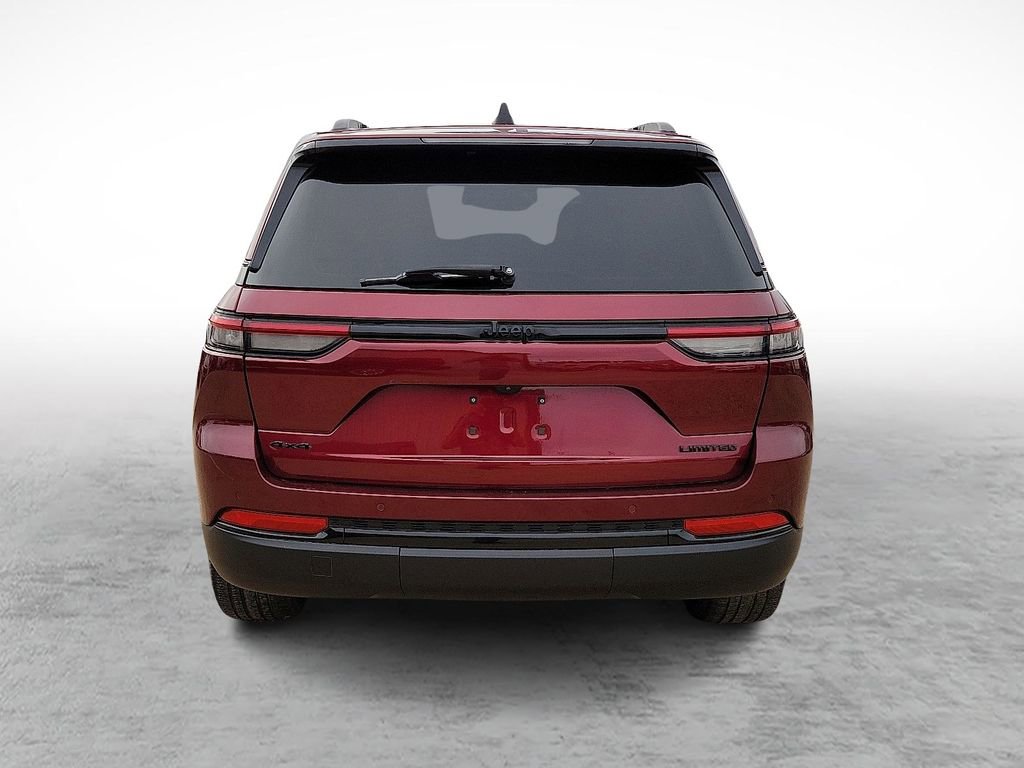 Used 2023 Jeep Grand Cherokee Limited w/ Black Appearance Package AWD/4WD image 9