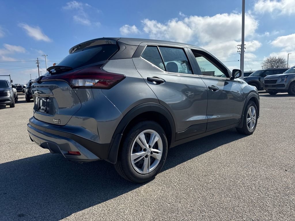 Used 2025 Nissan Kicks Play S image 7