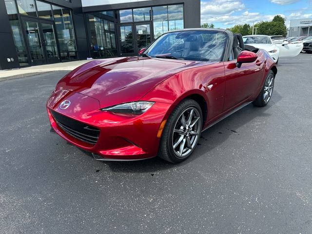 Certified 2022 MAZDA MX-5 Miata Grand Touring RWD image 4
