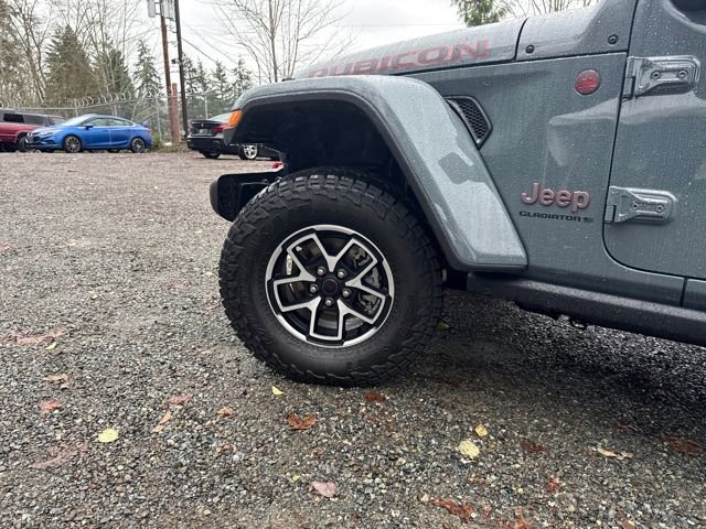 Used 2025 Jeep Gladiator Rubicon w/ Convenience Group image 28