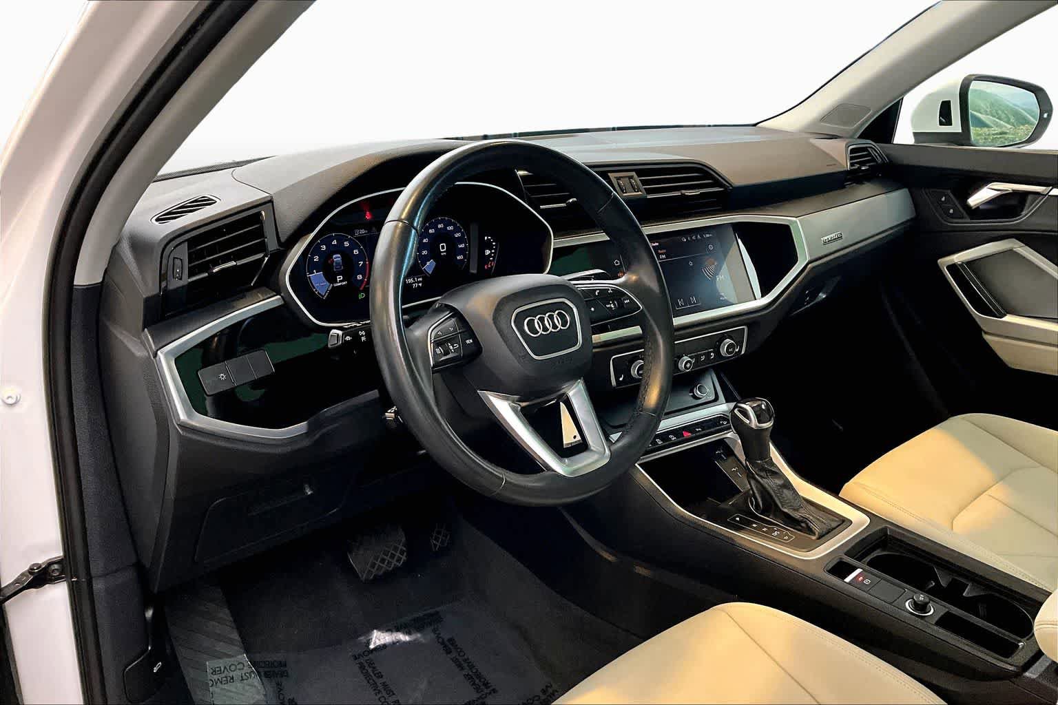 Used 2022 Audi Q3 2.0T Premium AWD/4WD image 18