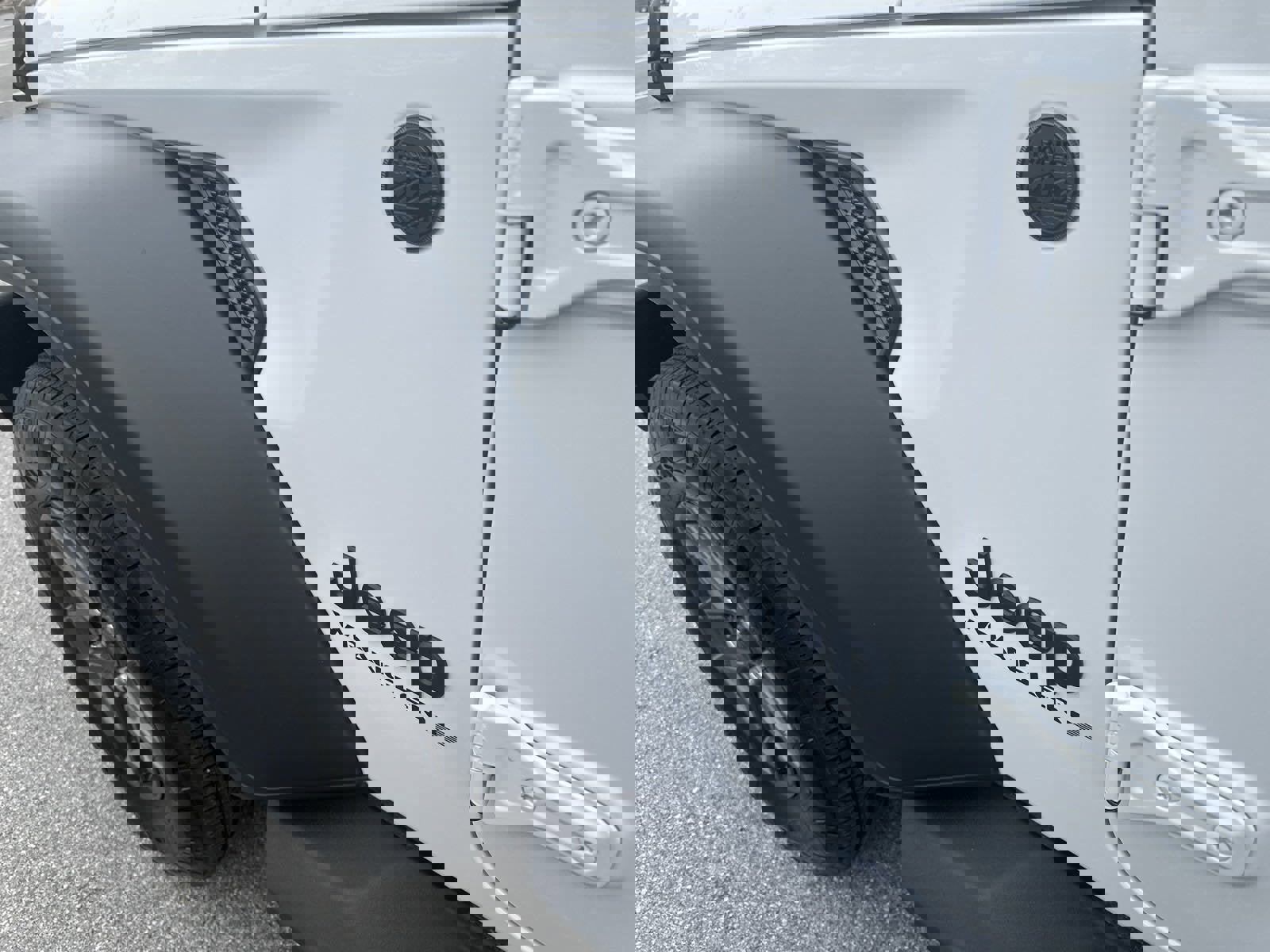 New 2024 Jeep Wrangler Unlimited Sport image 10