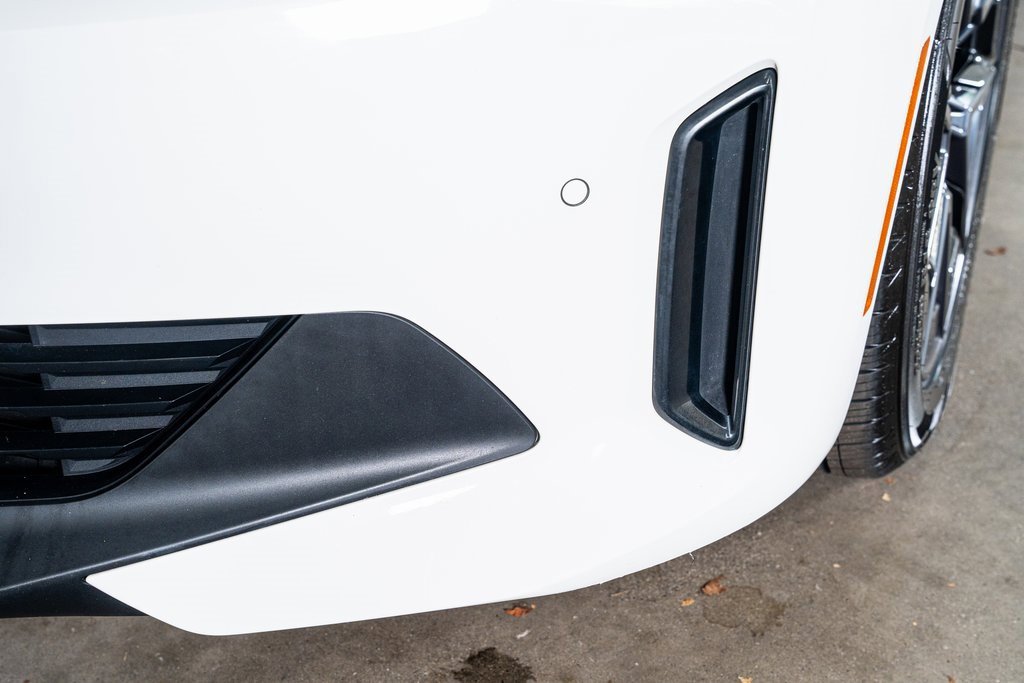 Used 2022 BMW i4 eDrive40 image 14