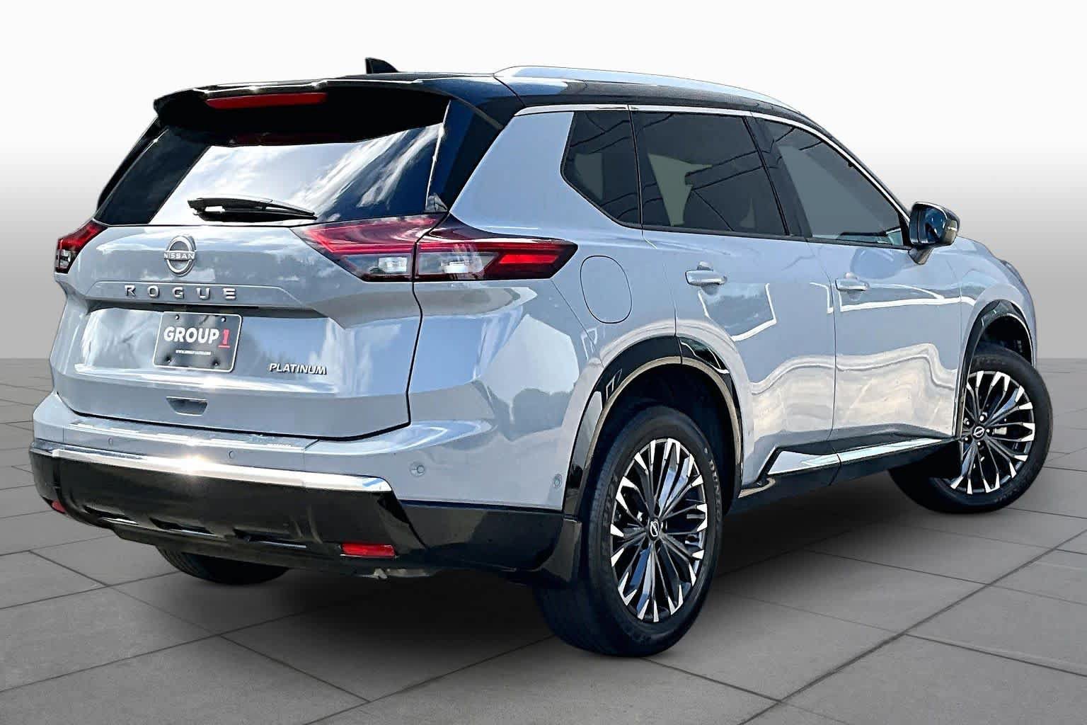 Certified 2024 Nissan Rogue Platinum w/ Platinum Premium Package FWD image 13