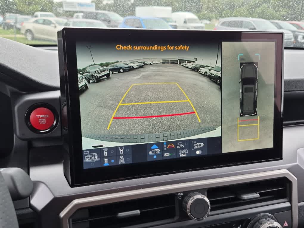 Used 2026 Toyota 4Runner TRD Off-Road Premium AWD/4WD image 18