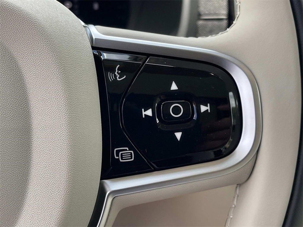 New 2026 Volvo XC90 B6 Ultra image 34