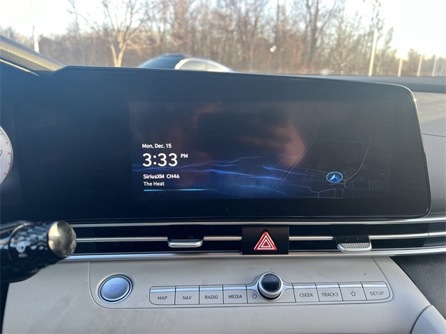 Used 2023 Hyundai Elantra Limited image 25