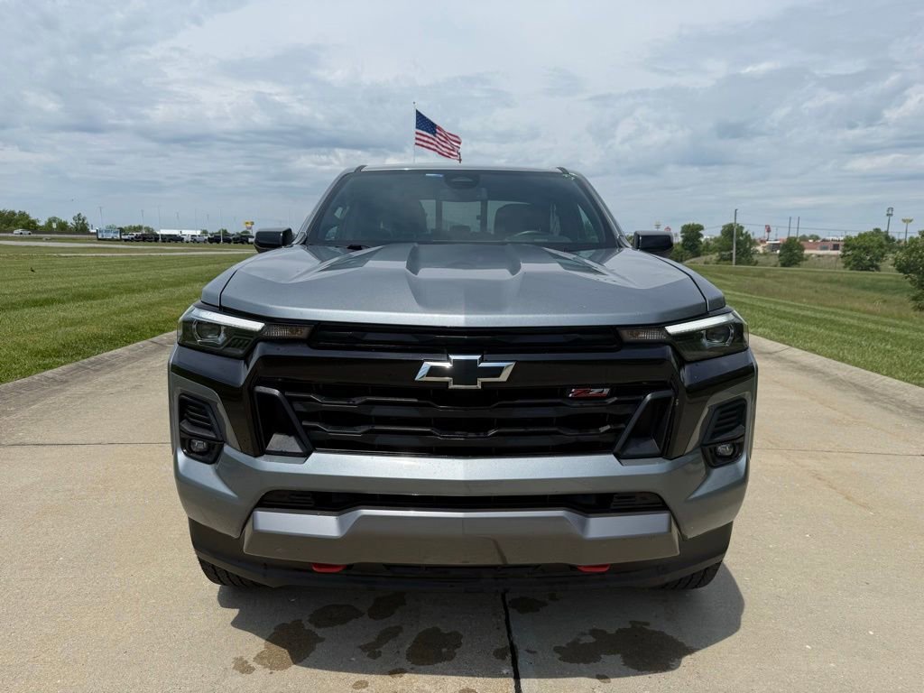 Used 2024 Chevrolet Colorado Z71 w/ Z71 Convenience Package 2 AWD/4WD image 9