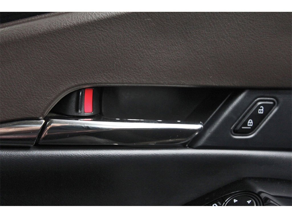 Used 2023 MAZDA CX-30 AWD 2.5 S w/ Premium Package image 21