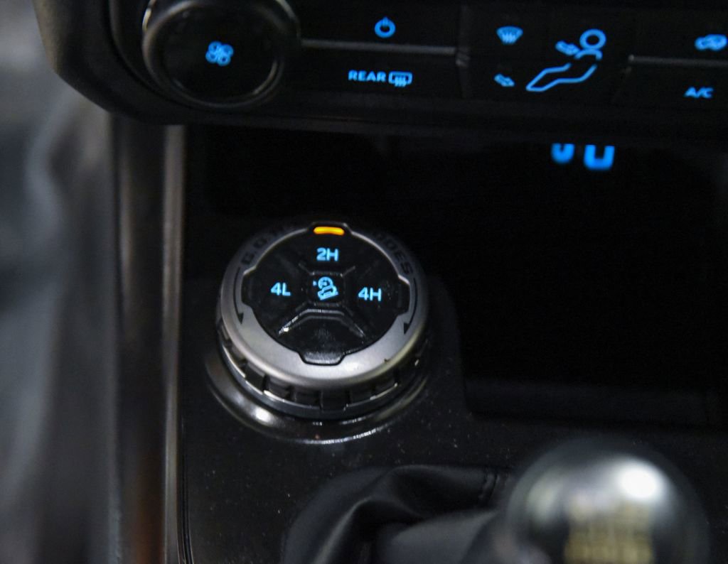 Used 2021 Ford Bronco Black Diamond image 25